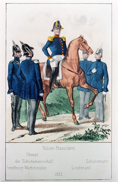 Berliner Polizeiuniformen 1851.#http://www.historischer-bilderdienst.de/uniformen/deutschland/polizeiuniformen/ballhorn-das-polizeipraesidium-zu-berlin-1852.php
